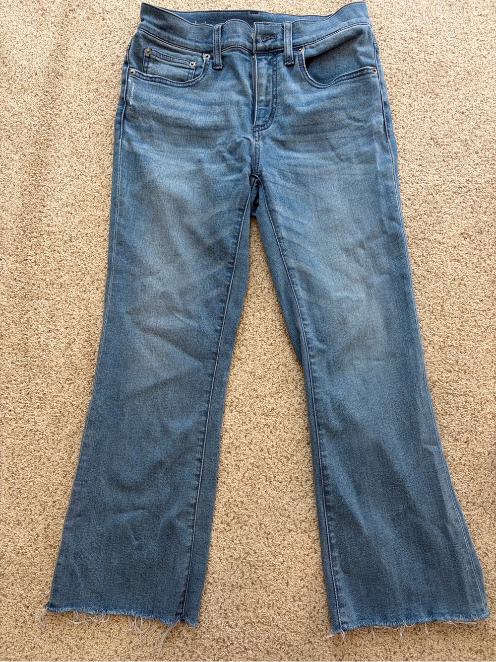 Vineyard Vines wide leg raw hem jeans